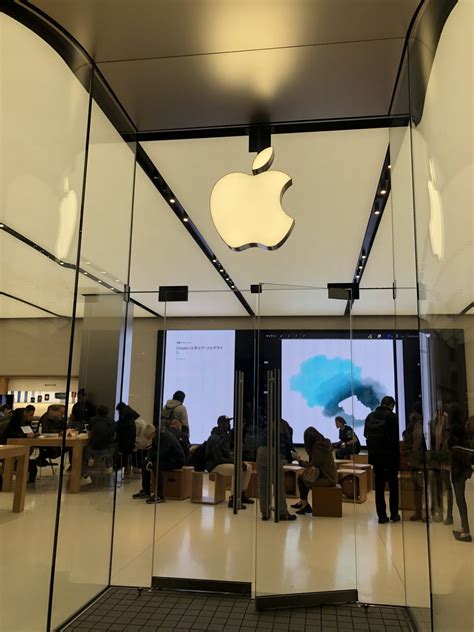 The Apple Store Experience: What Sets it Apart