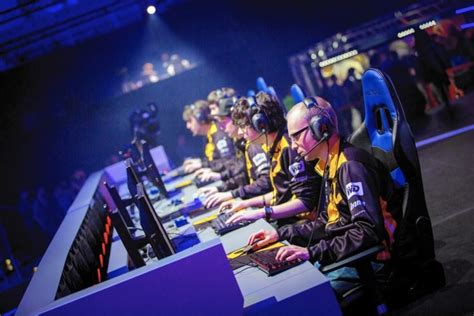 The Rise of eSports: Arcade Games in Competitive Gaming